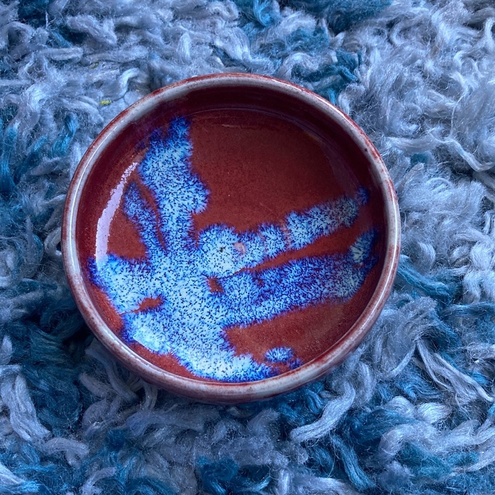 Blue and burgundy catch-all pottery tray